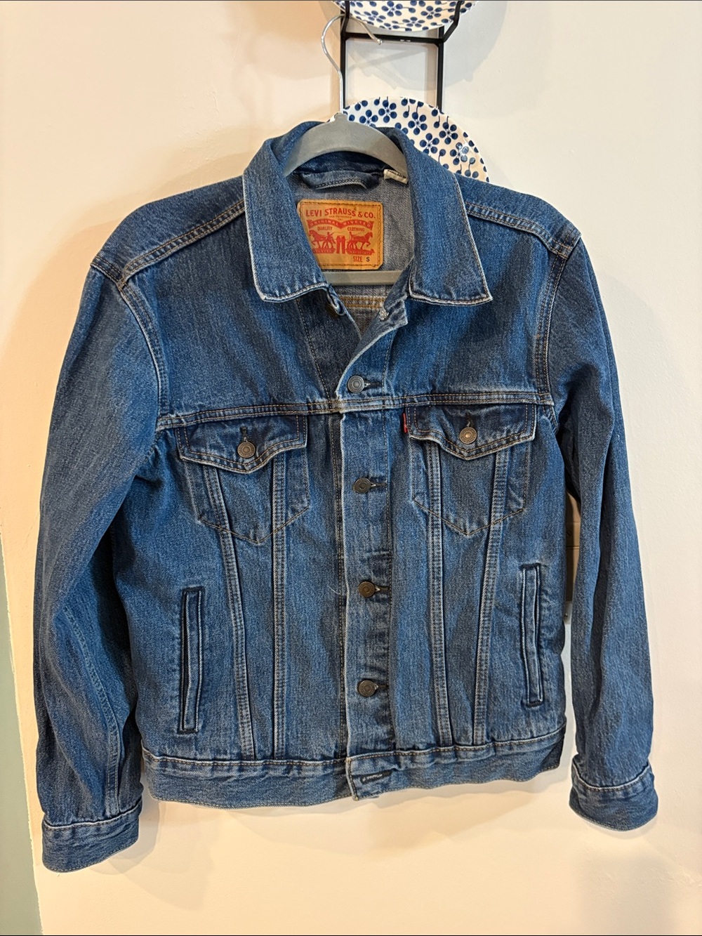 LEVI’S DENIM TRUCKER JACKET